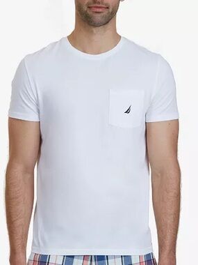 Nautica Men’s Classic White Pocket Crew Neck T-Shirt